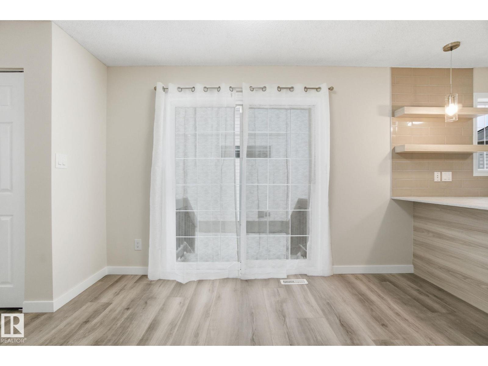 4035 38 ST NW, Edmonton