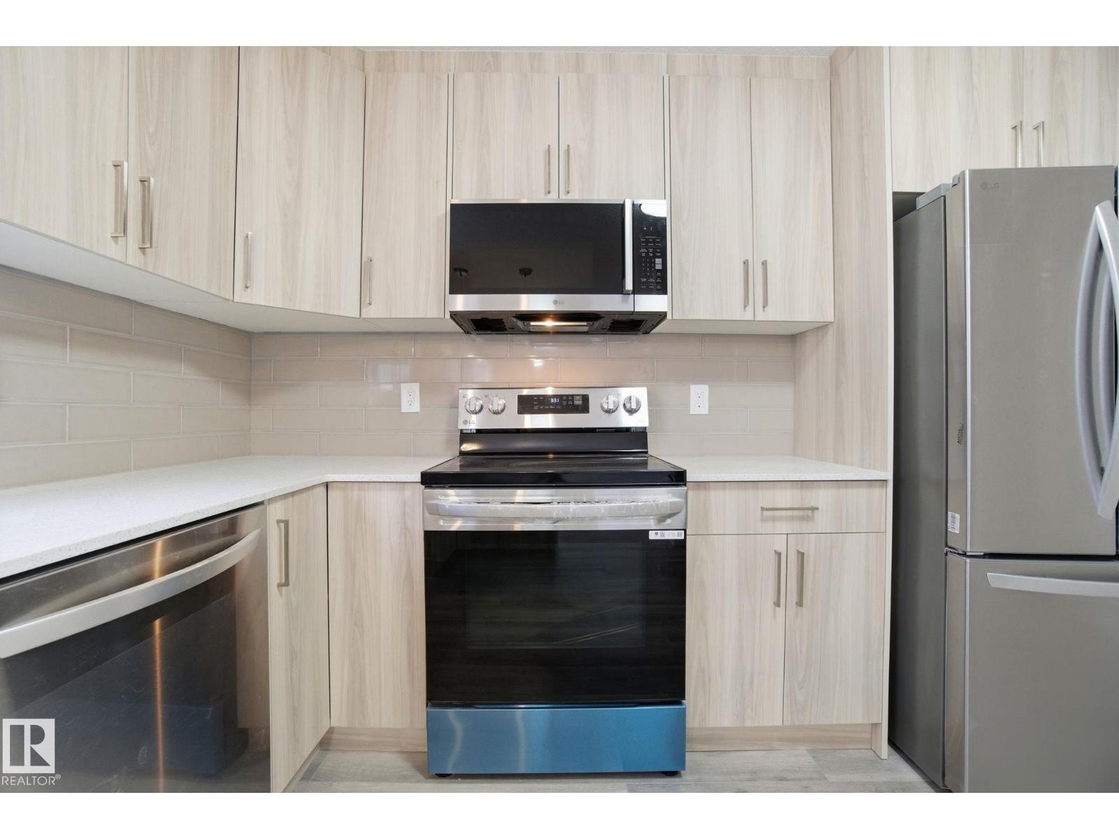 4035 38 ST NW, Edmonton