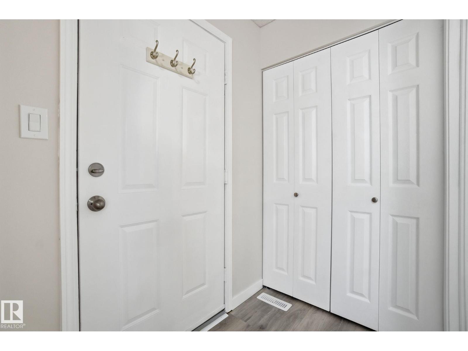 4035 38 ST NW, Edmonton