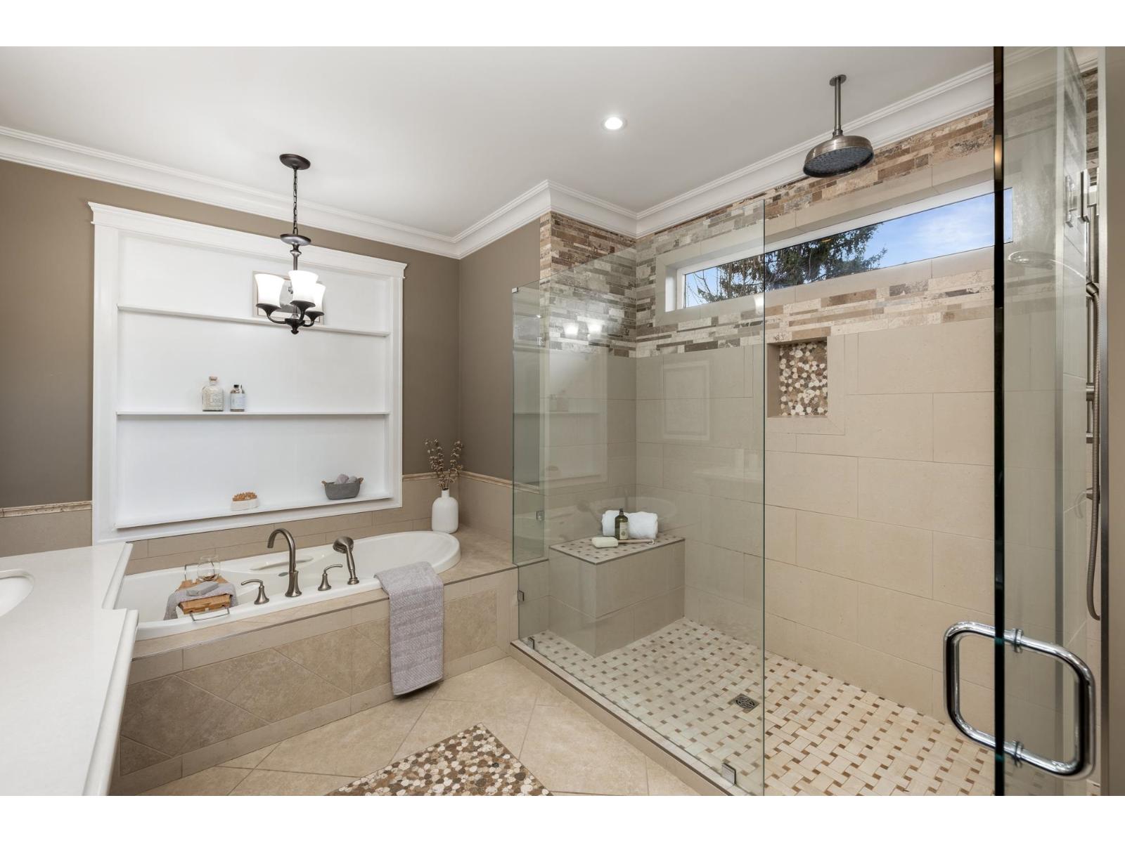 23455 8 AVENUE, Langley