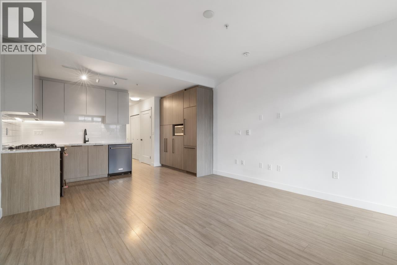 203 2408 GRANT STREET, Vancouver