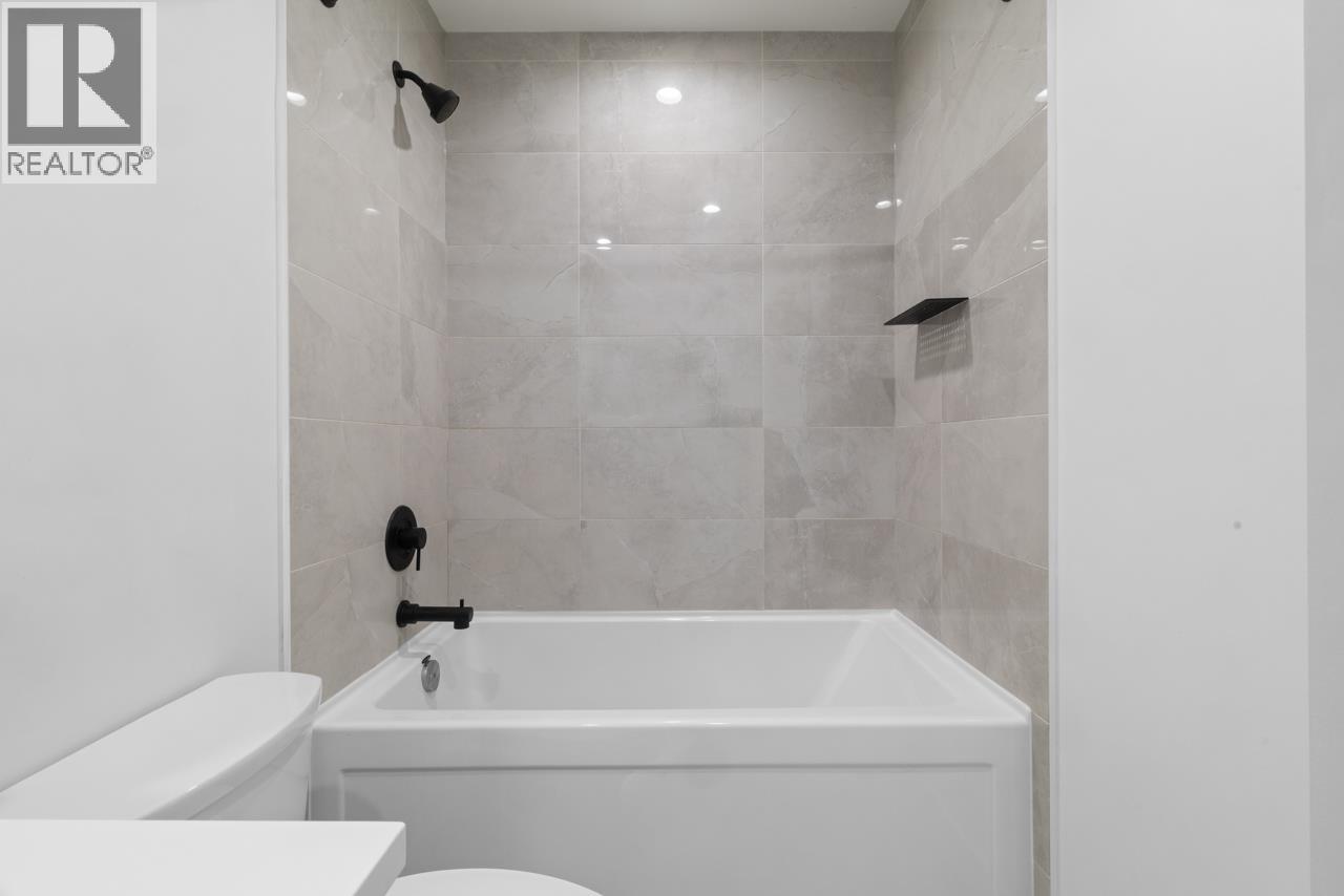 203 2408 GRANT STREET, Vancouver