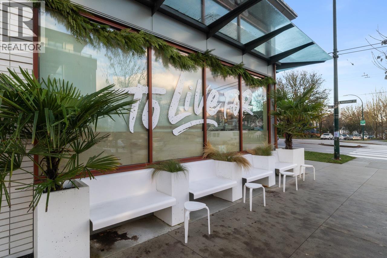 203 2408 GRANT STREET, Vancouver