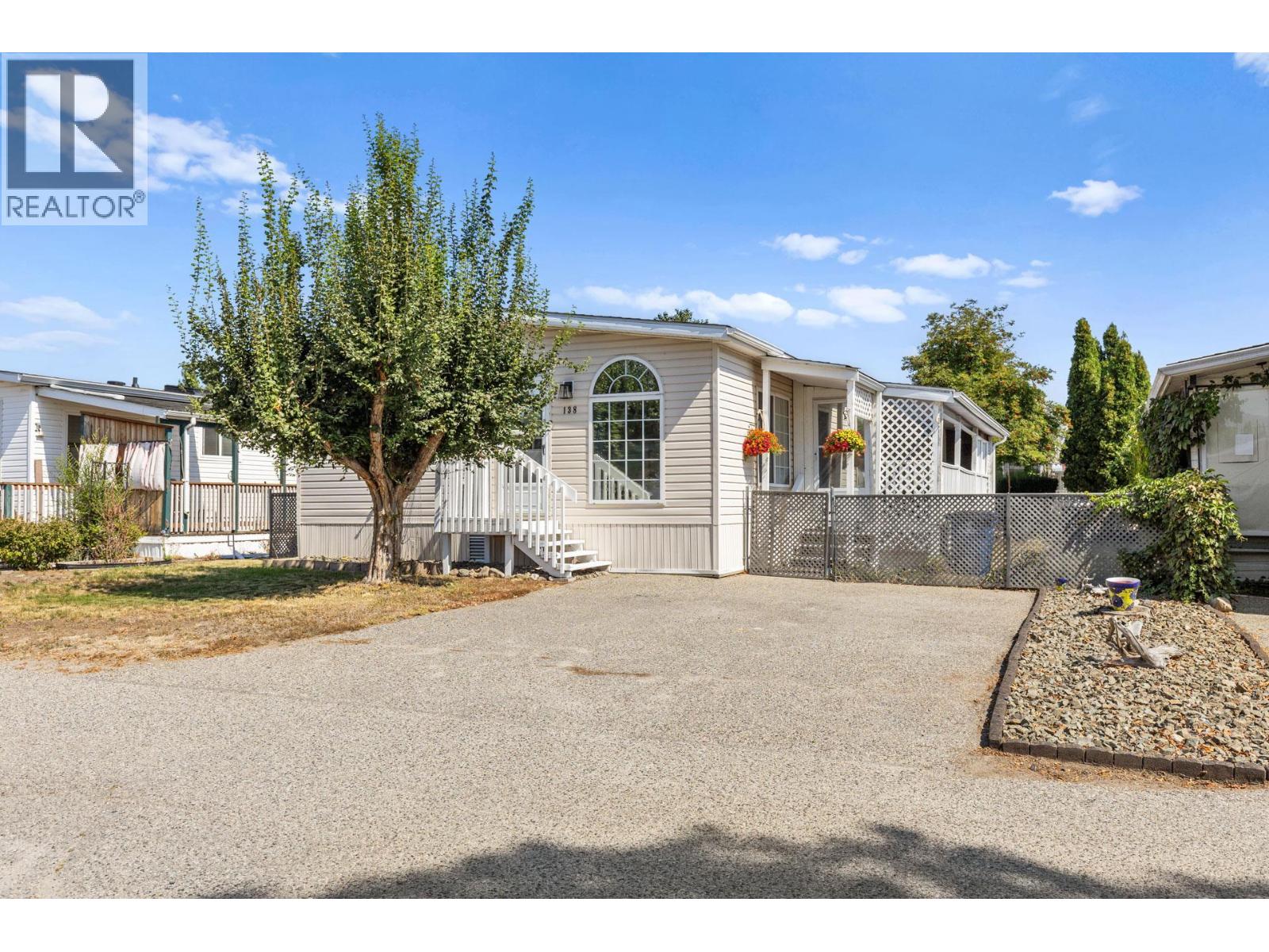 138 2005 Boucherie Road, West Kelowna