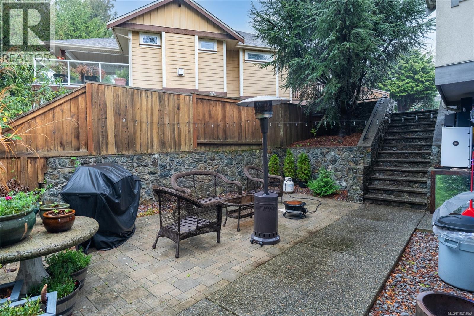 489 Outrigger Loop, Colwood