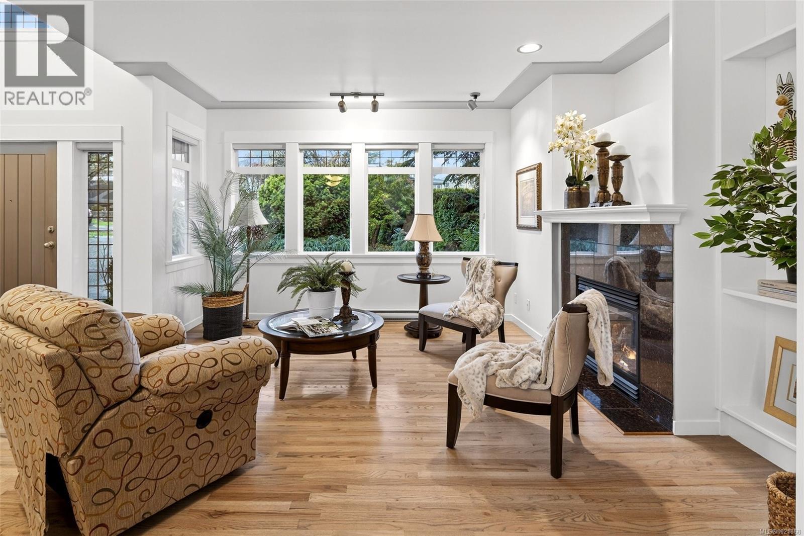 489 Outrigger Loop, Colwood