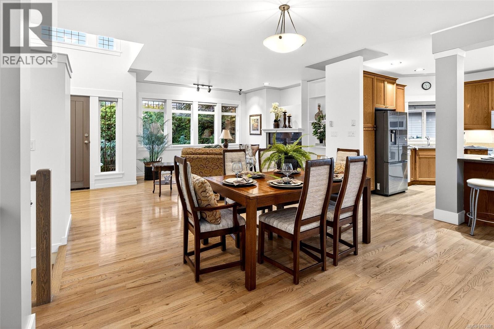 489 Outrigger Loop, Colwood