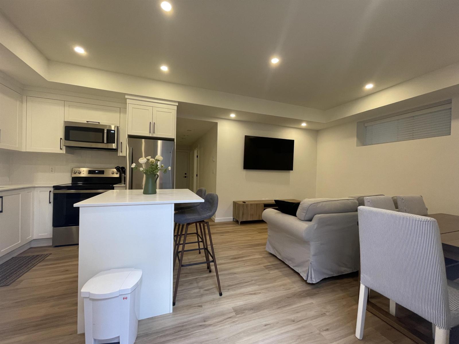 House in Langley - Image 4
