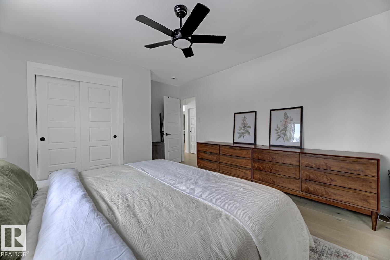 6823 98 AV NW, Edmonton