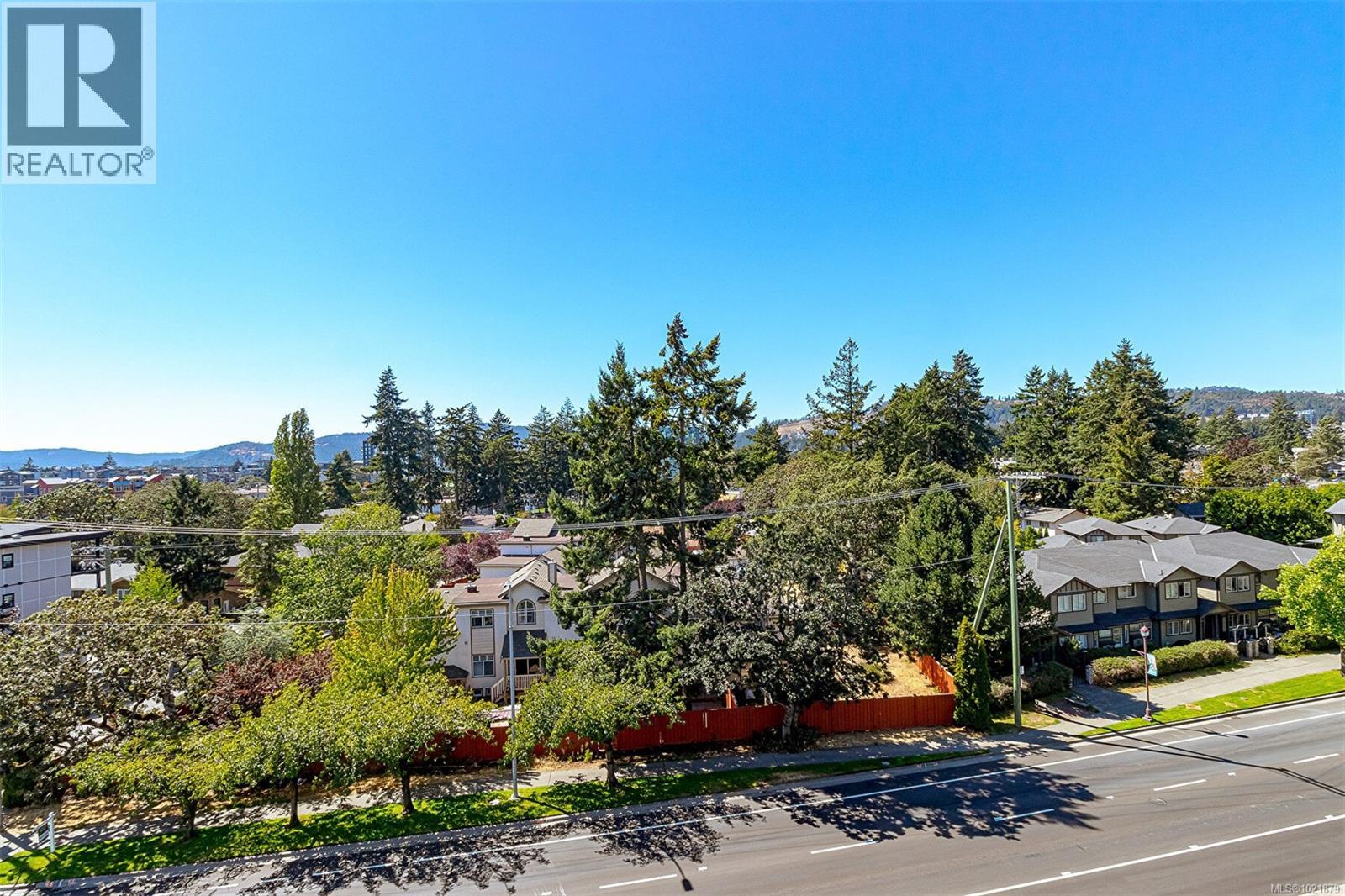 624 2745 Veterans Memorial Pkwy, Langford