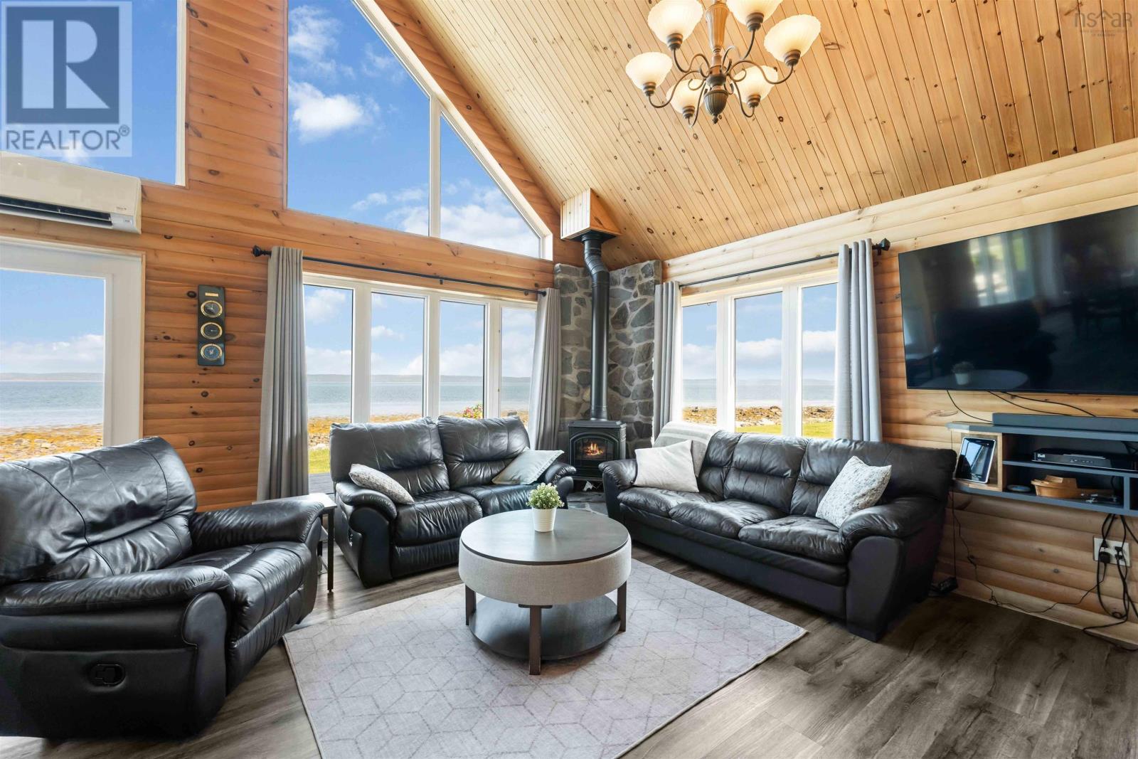 Property 23 of 49 of 463 Fort Point Road