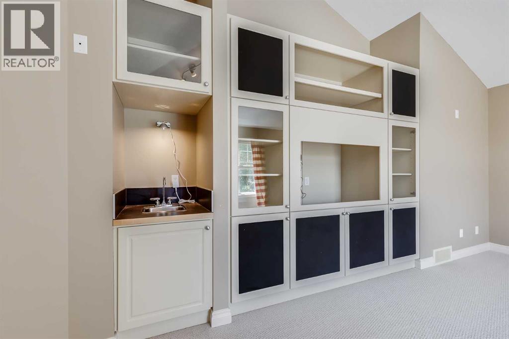 Single Family House for Sale in  Springborough Green SW Springbank Hill Calgary 