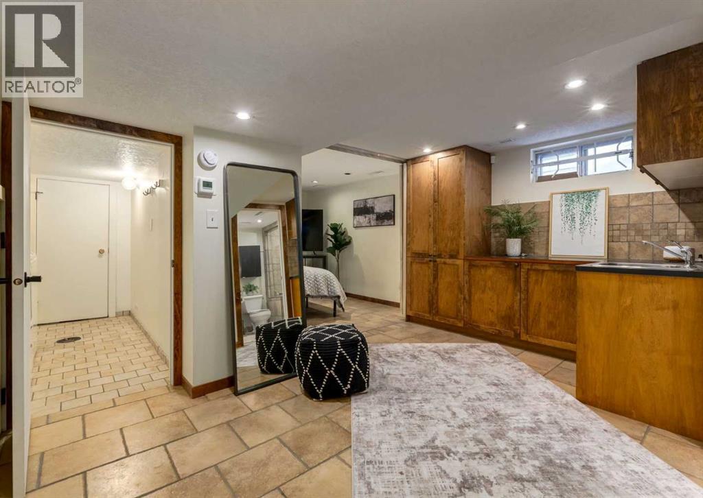 Single Family House for Sale in B  Avenue NE Tuxedo Park Calgary 