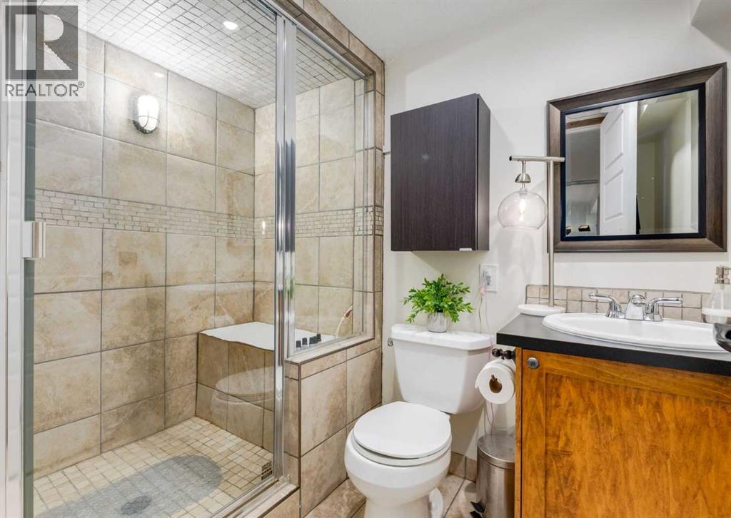 Single Family House for Sale in B  Avenue NE Tuxedo Park Calgary 