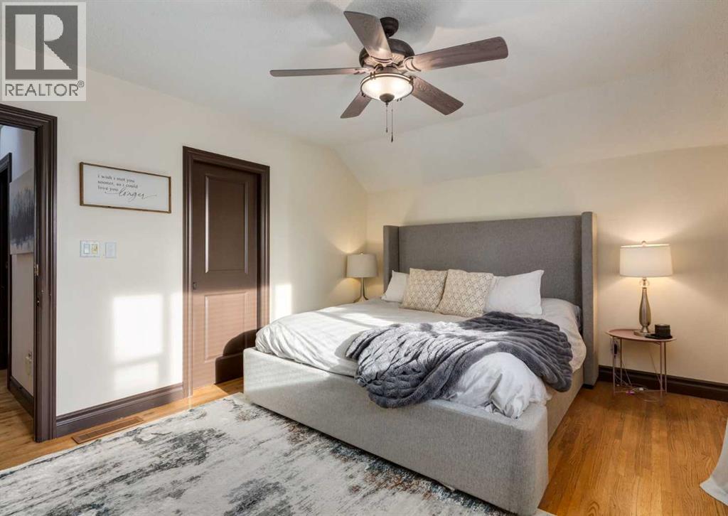 Single Family House for Sale in B  Avenue NE Tuxedo Park Calgary 