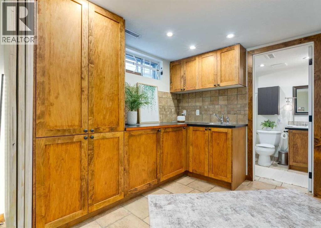 Single Family House for Sale in B  Avenue NE Tuxedo Park Calgary 