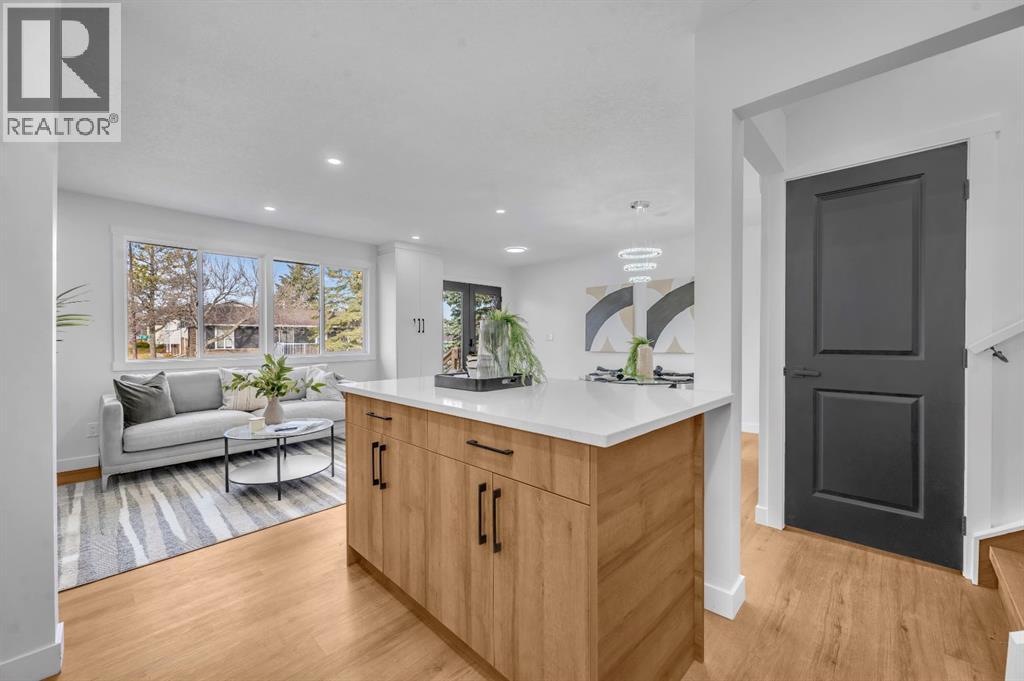 Single Family House 4 Level for Sale in   Avenue NE Pineridge Calgary 