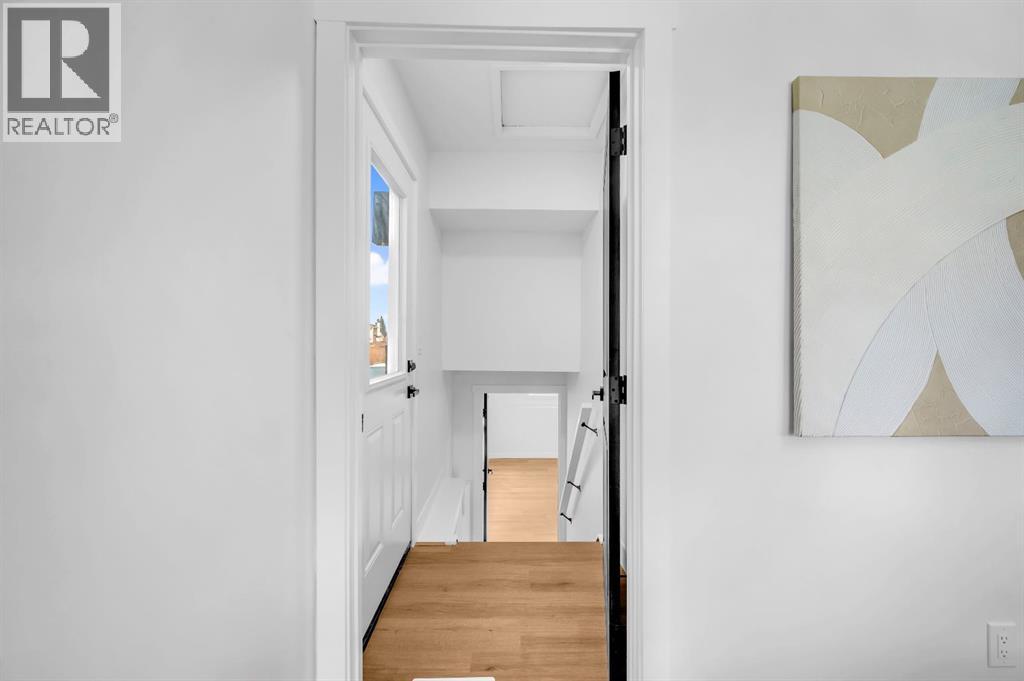 Single Family House 4 Level for Sale in   Avenue NE Pineridge Calgary 