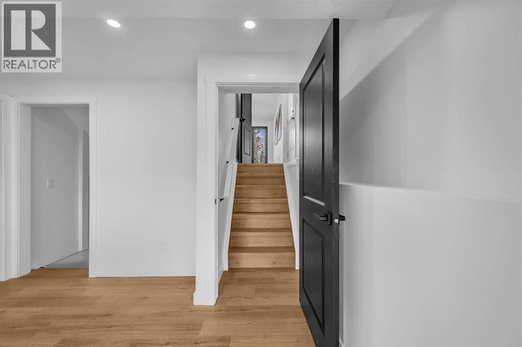 Single Family House 4 Level for Sale in   Avenue NE Pineridge Calgary 