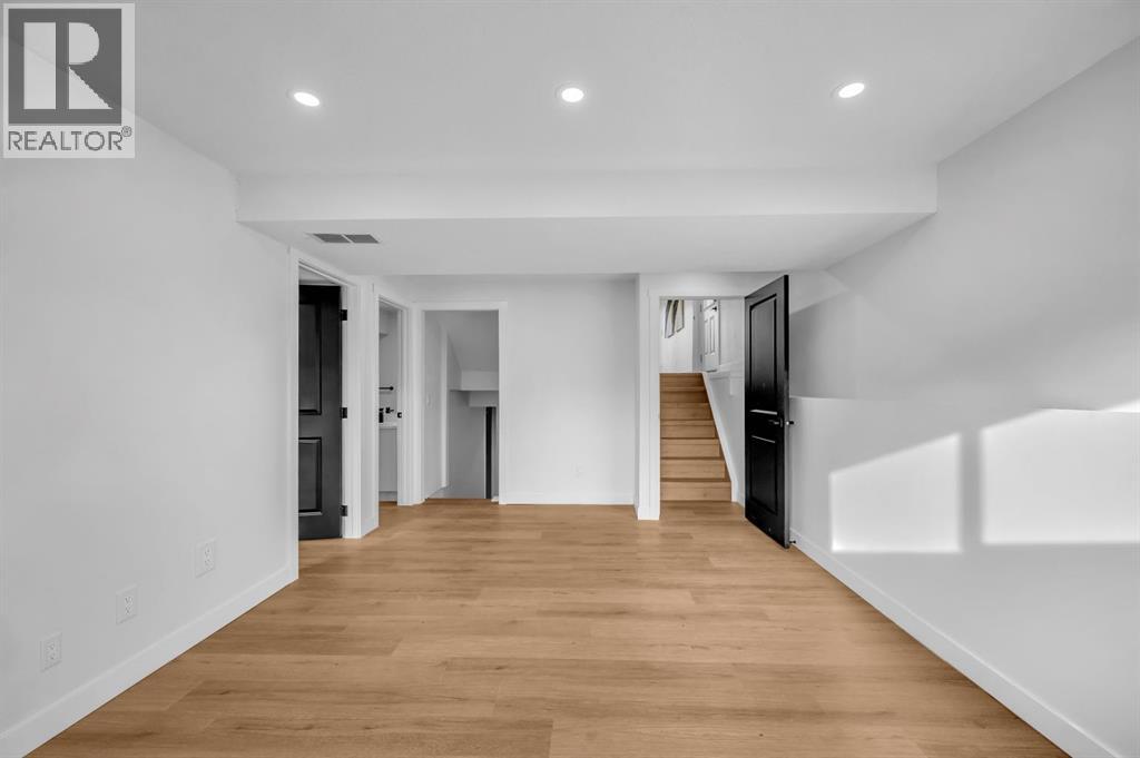 Single Family House 4 Level for Sale in   Avenue NE Pineridge Calgary 