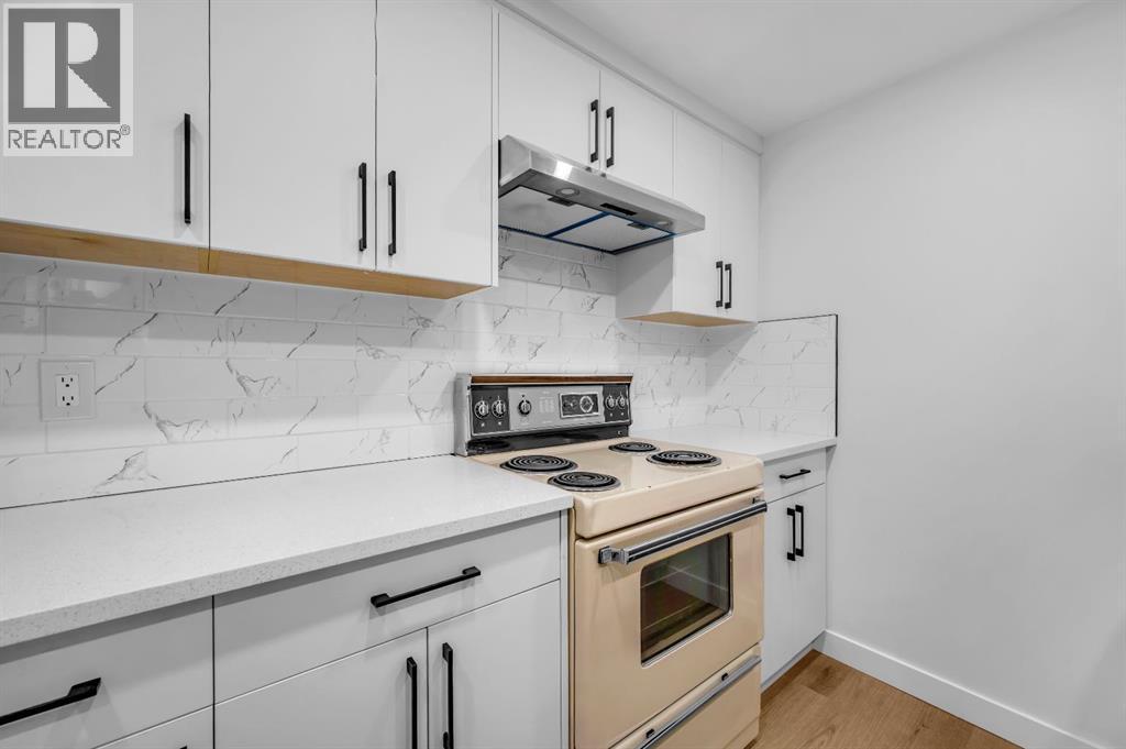 Single Family House 4 Level for Sale in   Avenue NE Pineridge Calgary 