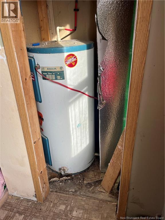 903 BENTON ROAD - 17