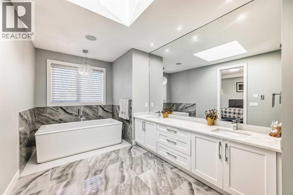 Single Family House for Sale in   Avenue NE Tuxedo Park Calgary 