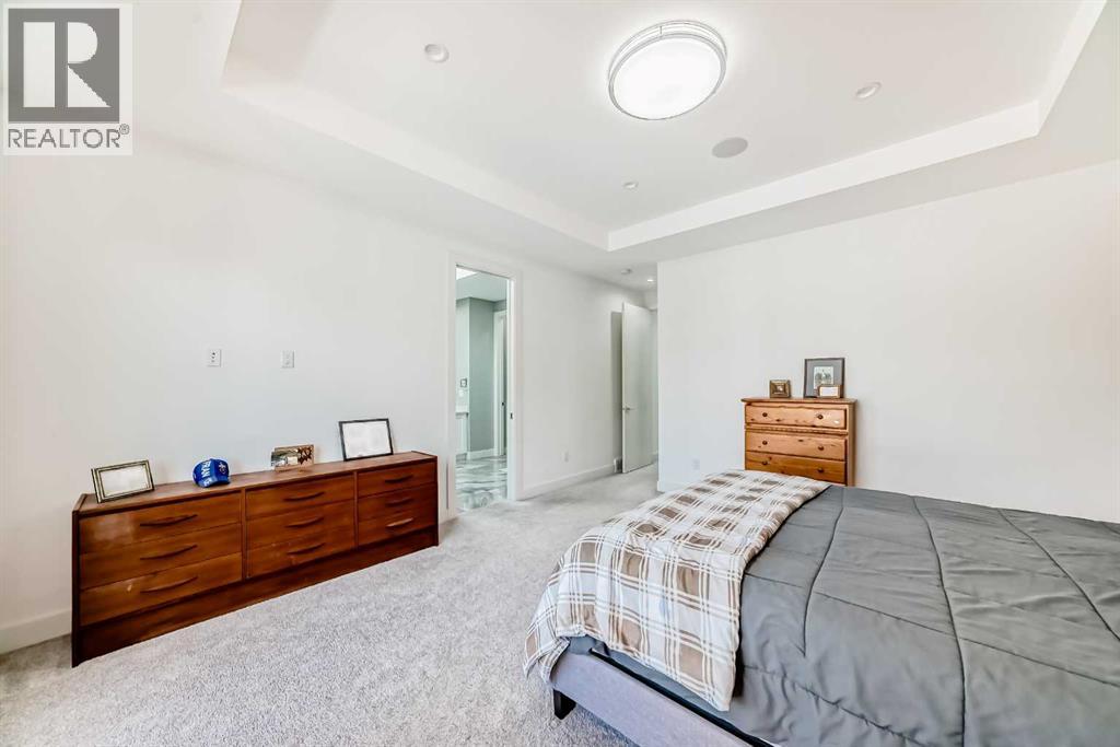 Single Family House for Sale in   Avenue NE Tuxedo Park Calgary 