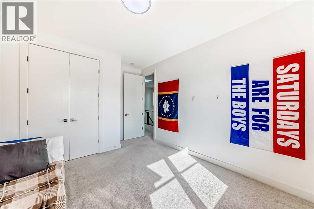 Single Family House for Sale in   Avenue NE Tuxedo Park Calgary 