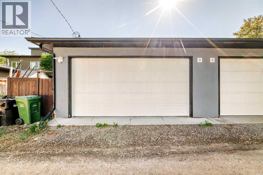 Single Family House for Sale in   Avenue NE Tuxedo Park Calgary 