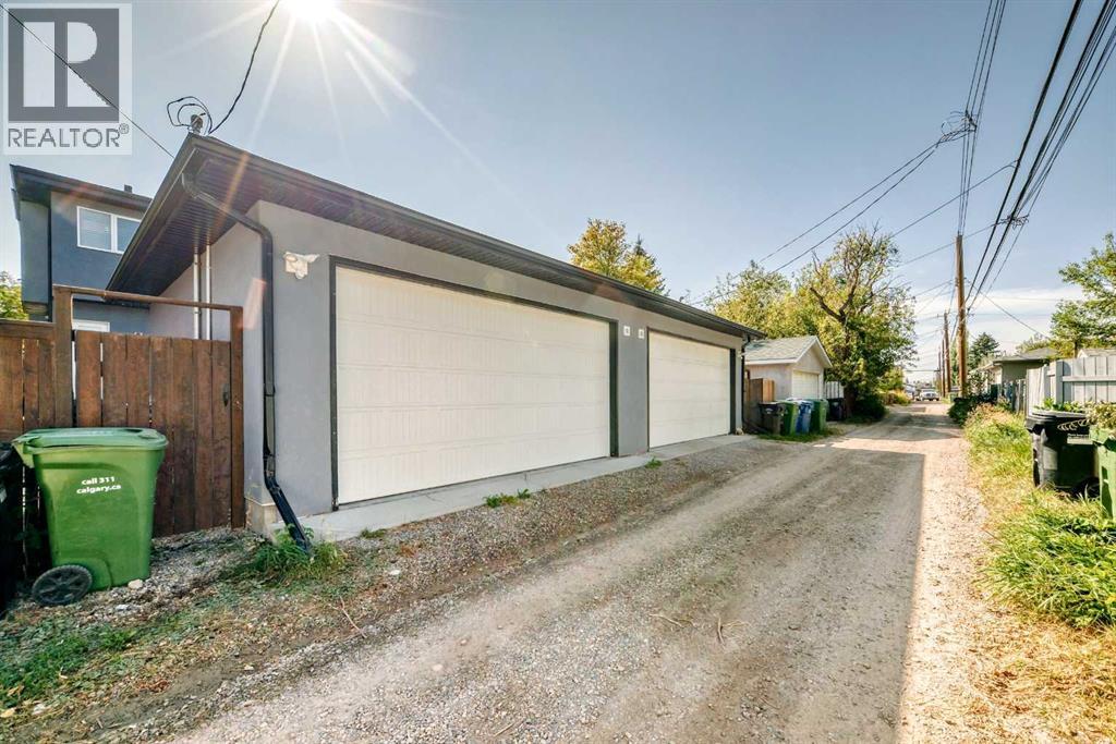 Single Family House for Sale in   Avenue NE Tuxedo Park Calgary 