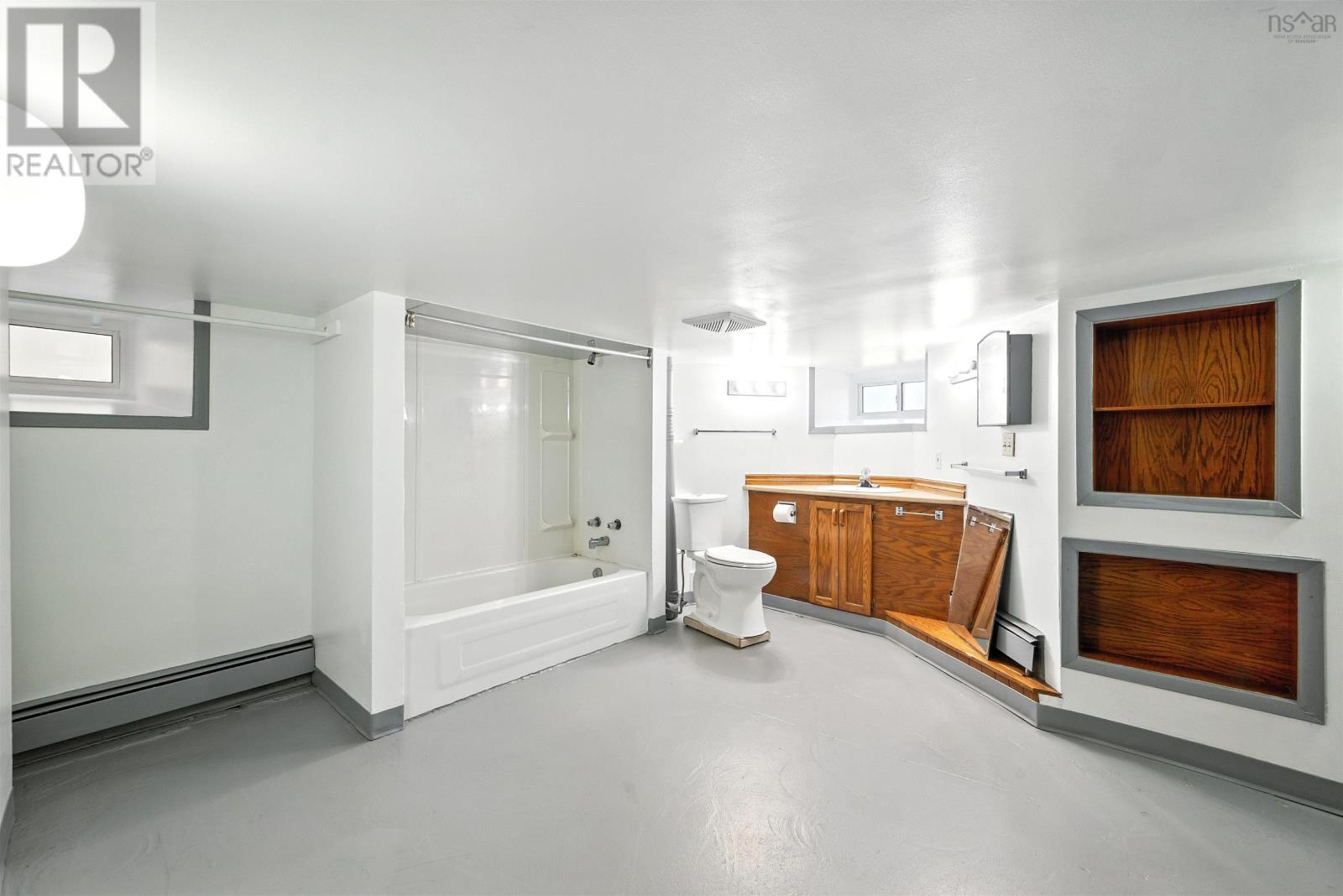 Property 39 of 49 of 5651 Macara Street