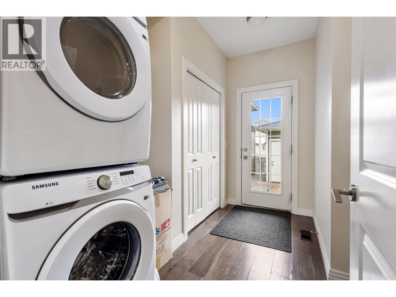 6 328 Providence Avenue, Kelowna