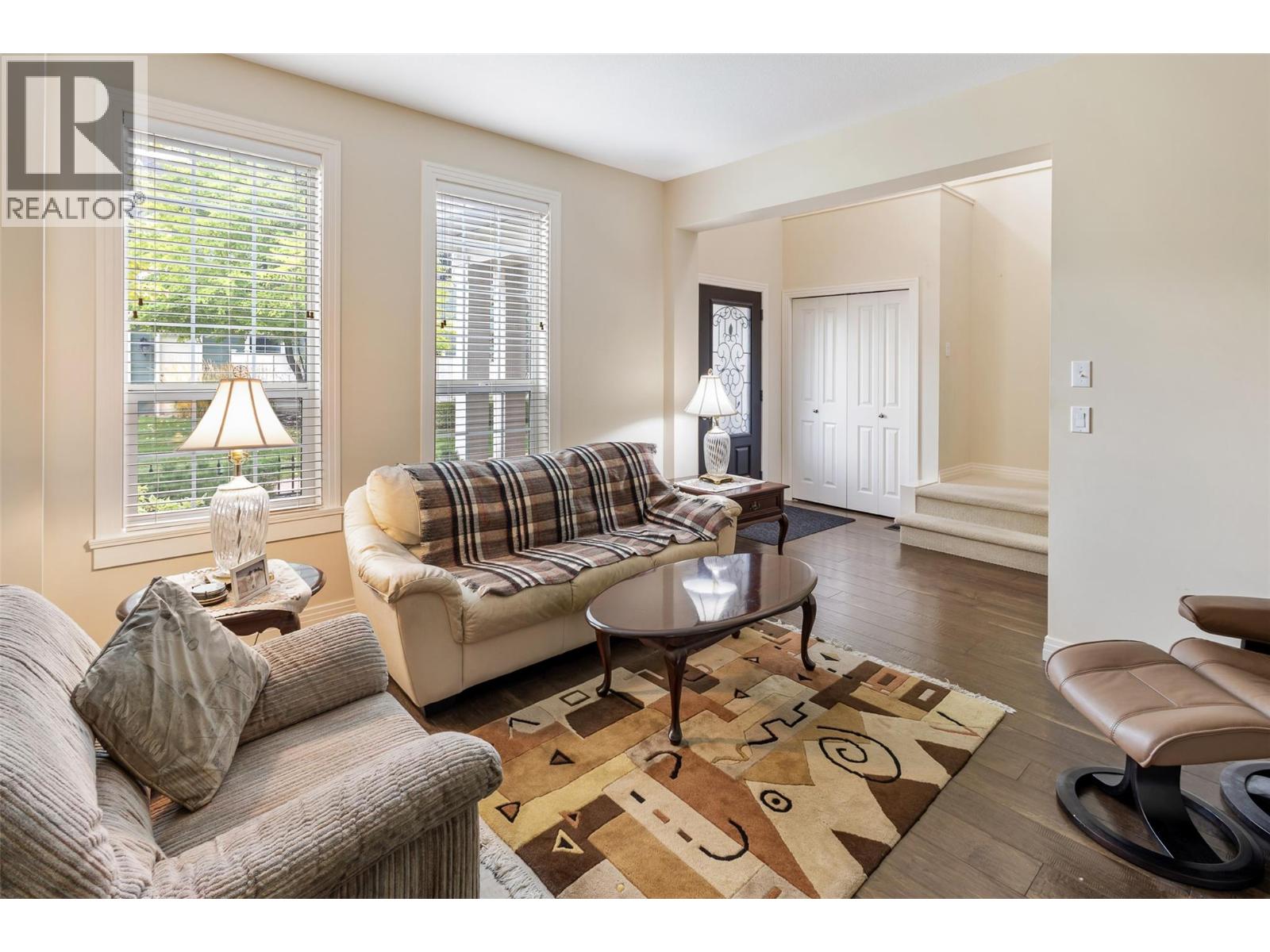 6 328 Providence Avenue, Kelowna