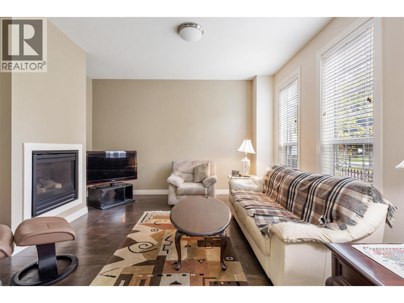 6 328 Providence Avenue, Kelowna