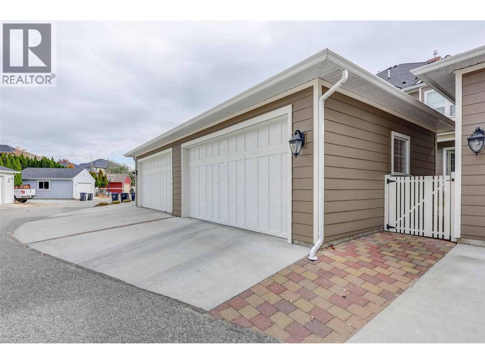 6 328 Providence Avenue, Kelowna