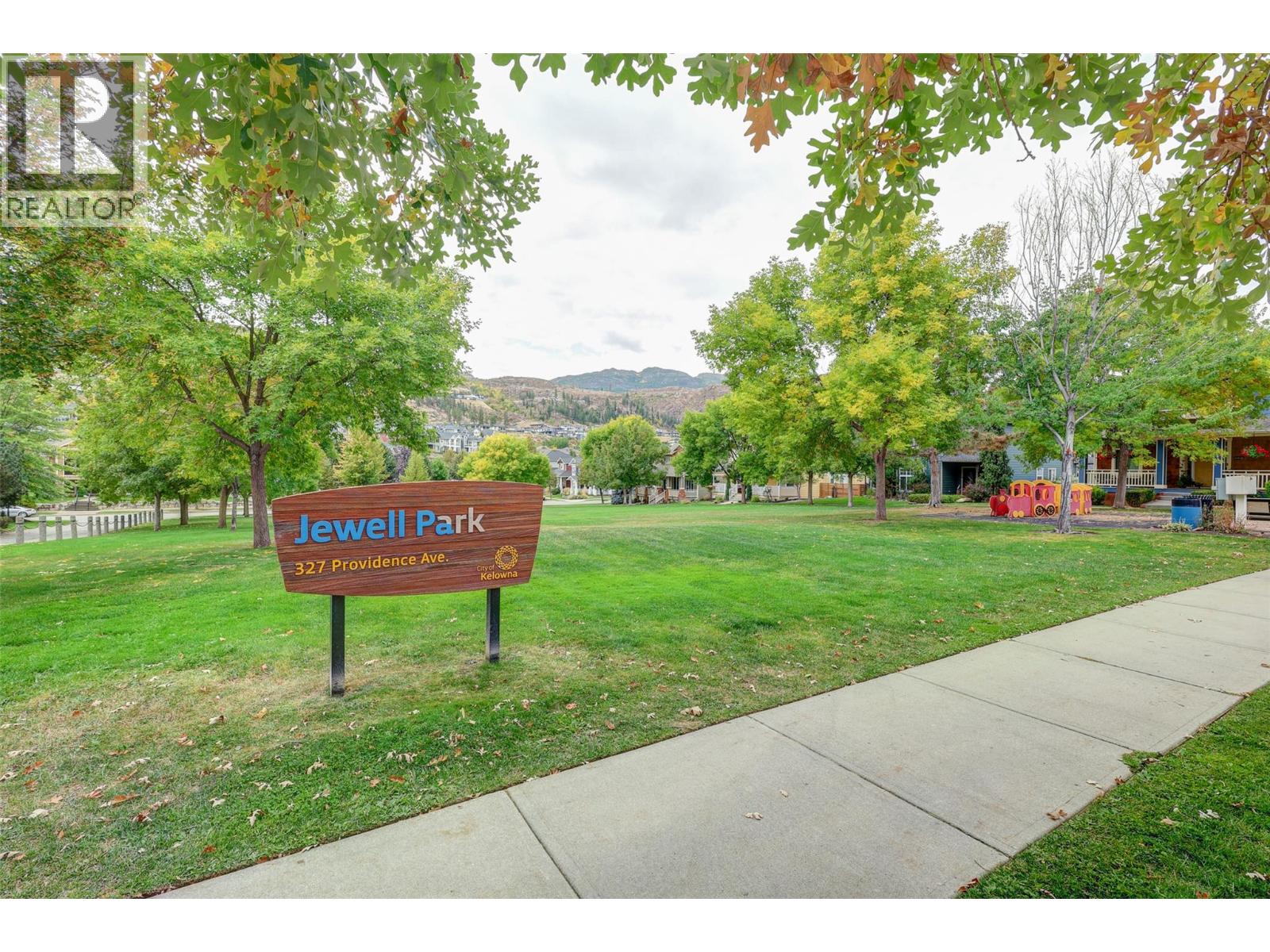 6 328 Providence Avenue, Kelowna