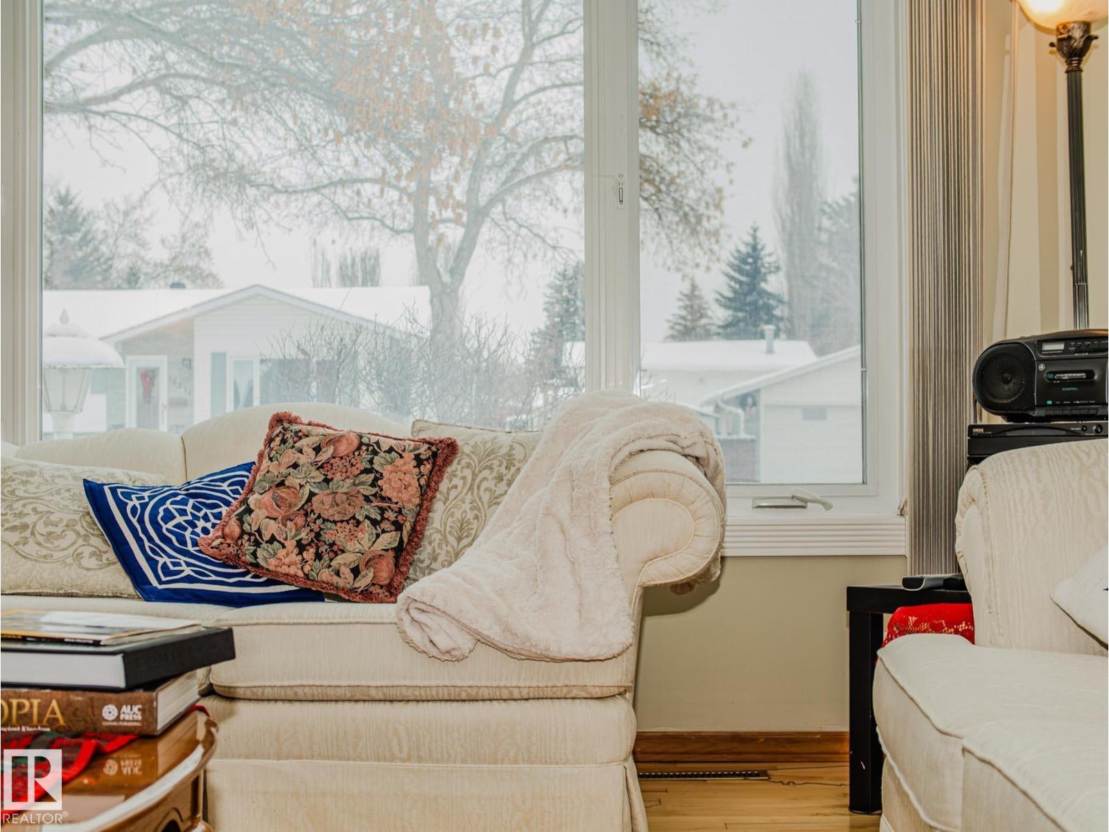 15212 60 ST NW, Edmonton