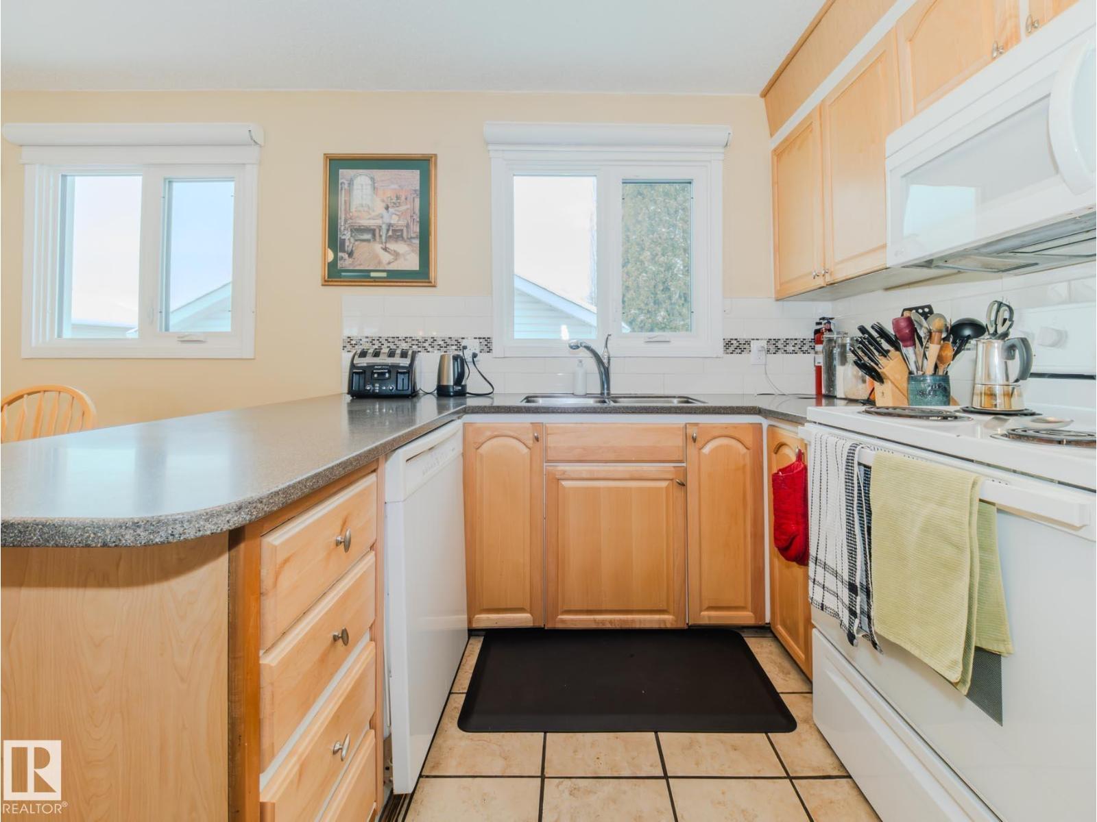 15212 60 ST NW, Edmonton