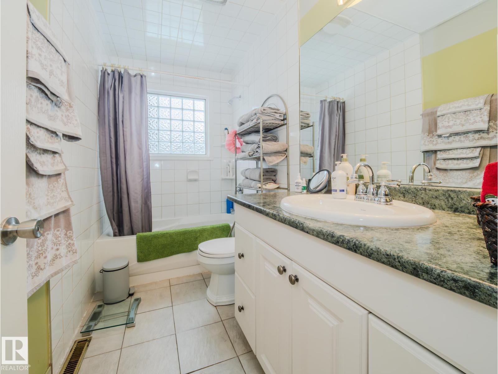 15212 60 ST NW, Edmonton