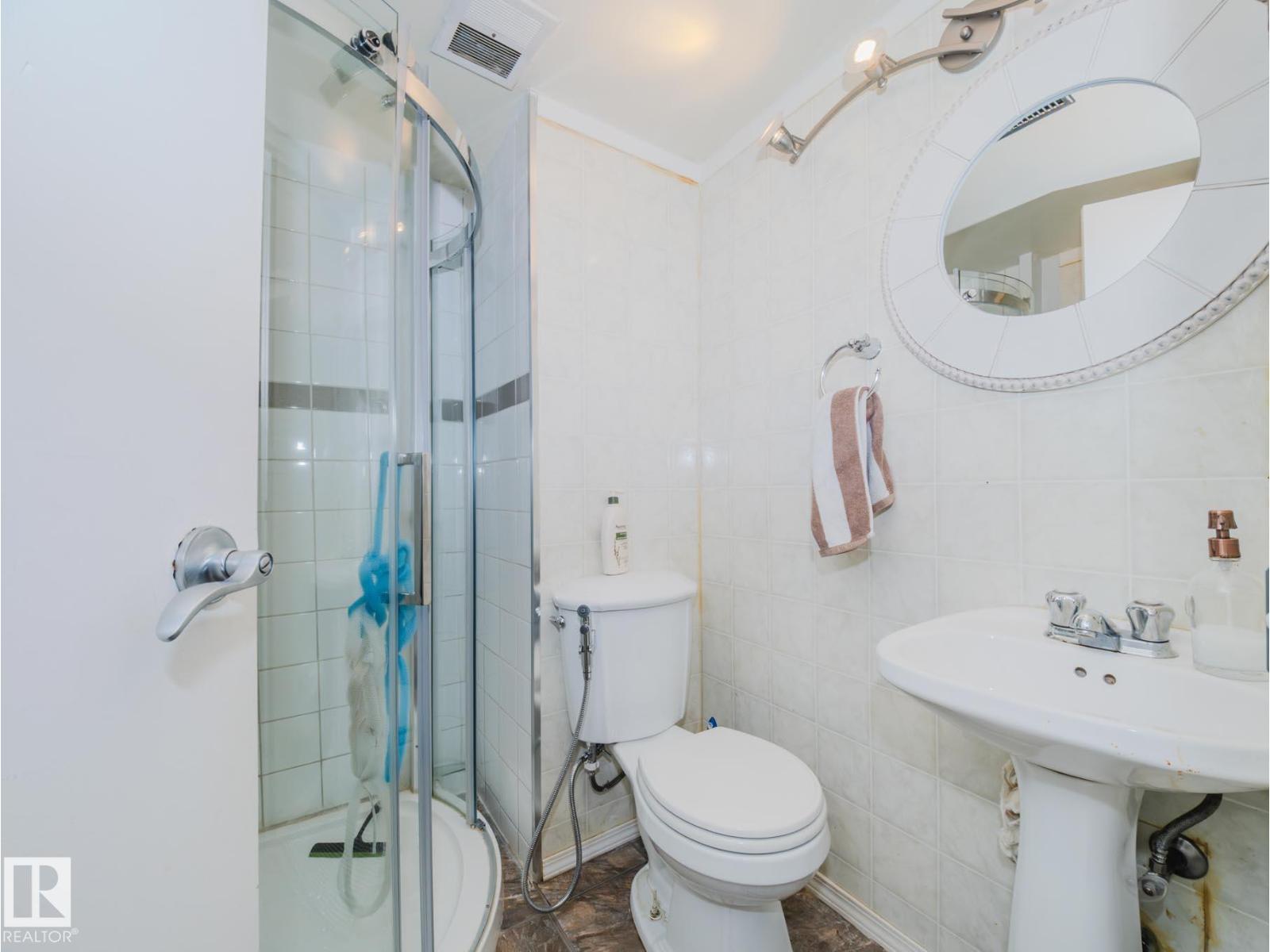 15212 60 ST NW, Edmonton