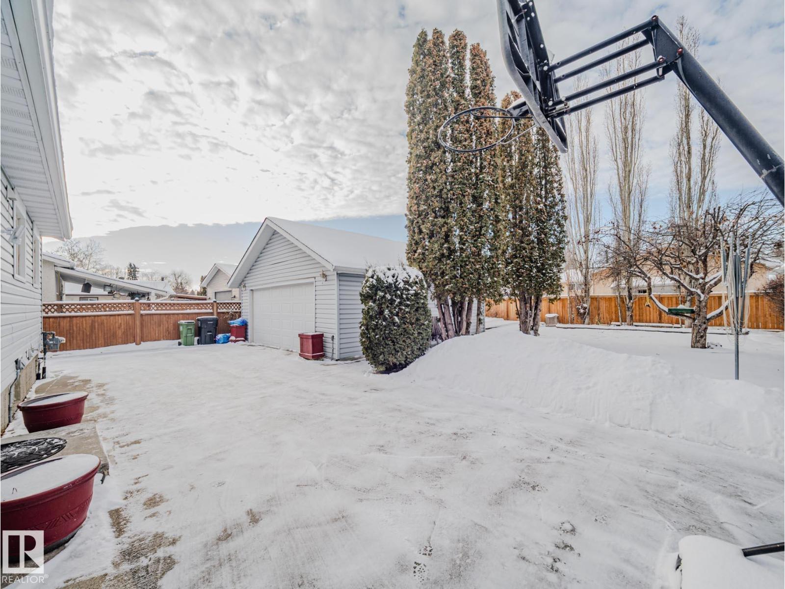 15212 60 ST NW, Edmonton