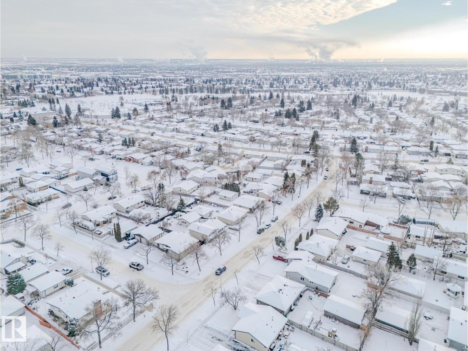 15212 60 ST NW, Edmonton