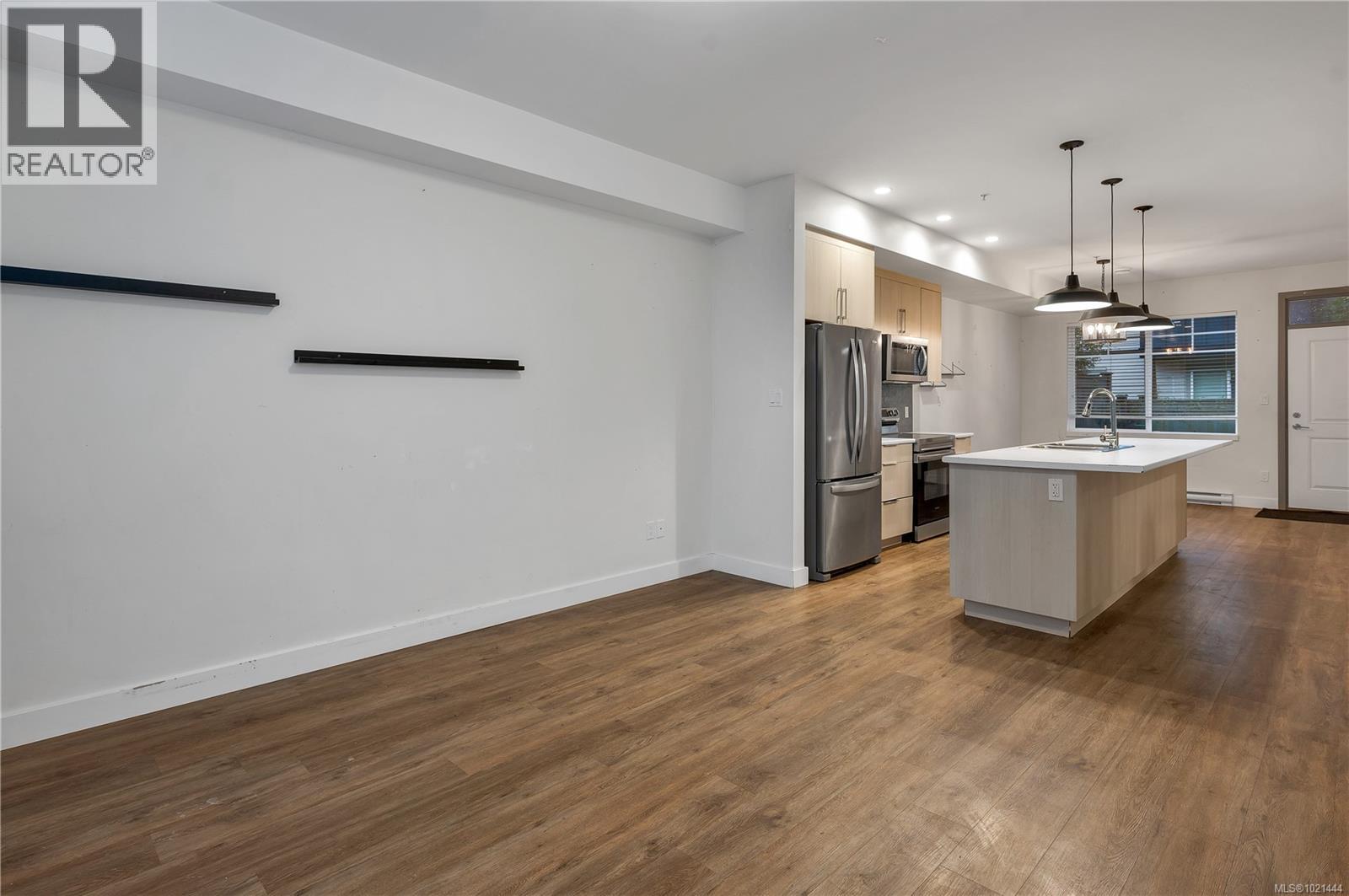 4 796 Island Hwy S, Campbell River