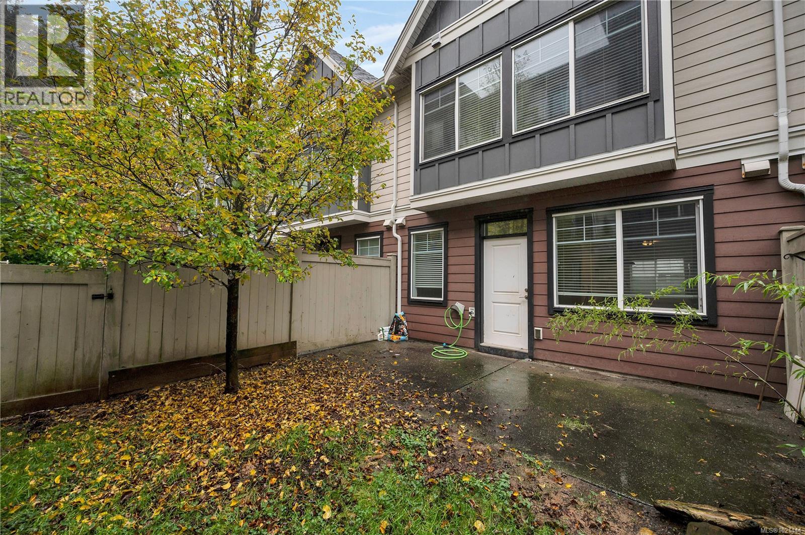 4 796 Island Hwy S, Campbell River