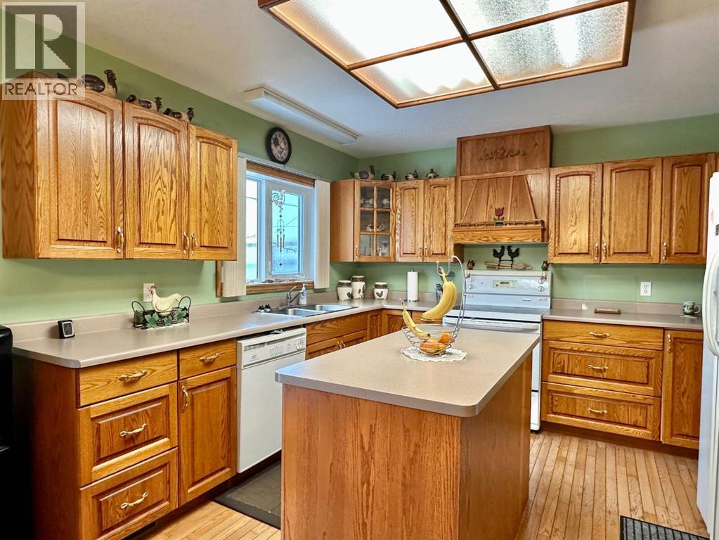 10205 103 Avenue, Lac La Biche