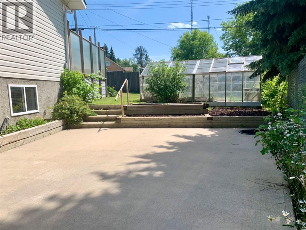 10205 103 Avenue, Lac La Biche