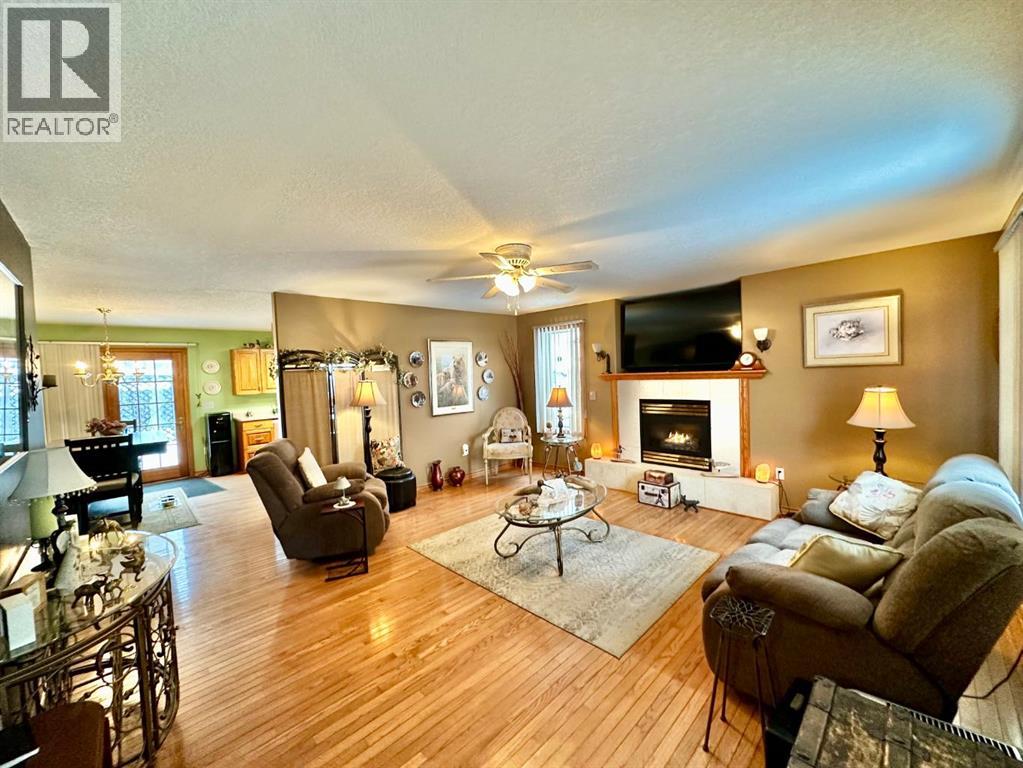 10205 103 Avenue, Lac La Biche