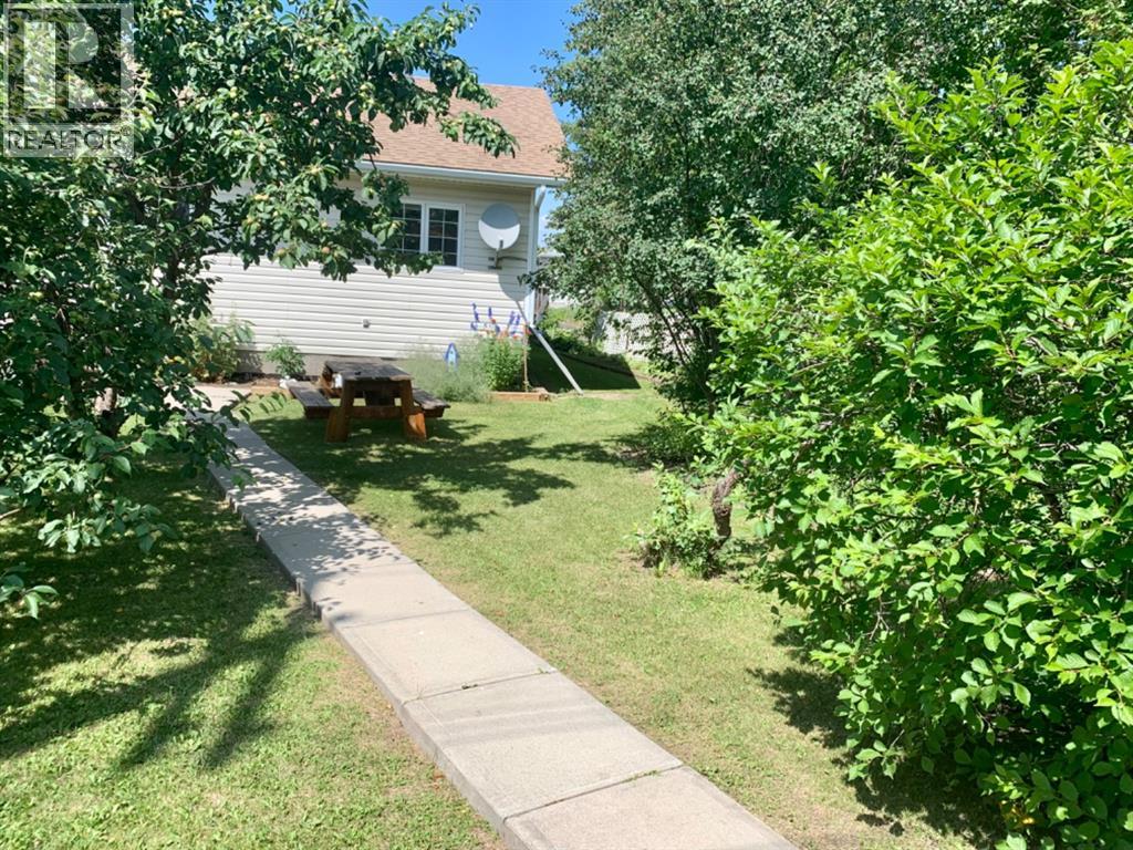 10205 103 Avenue, Lac La Biche