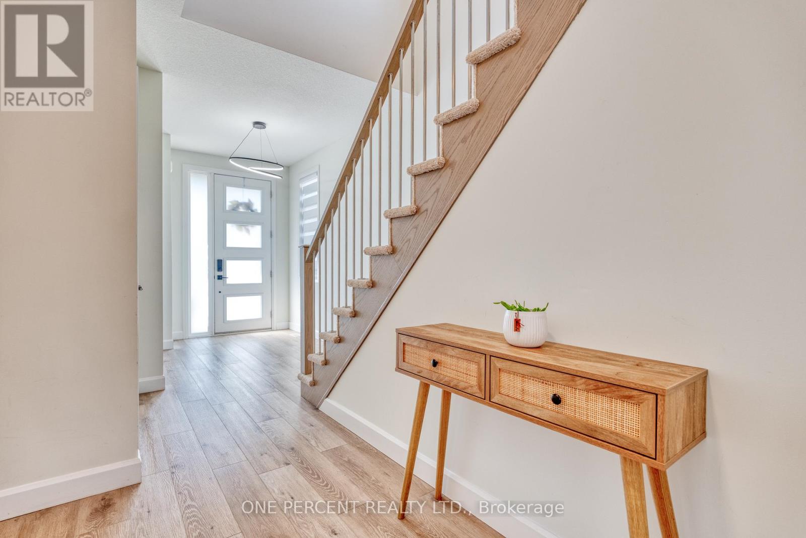 Single Family House for Sale in  SOUTHAM LANE Hamilton (Mountview) 